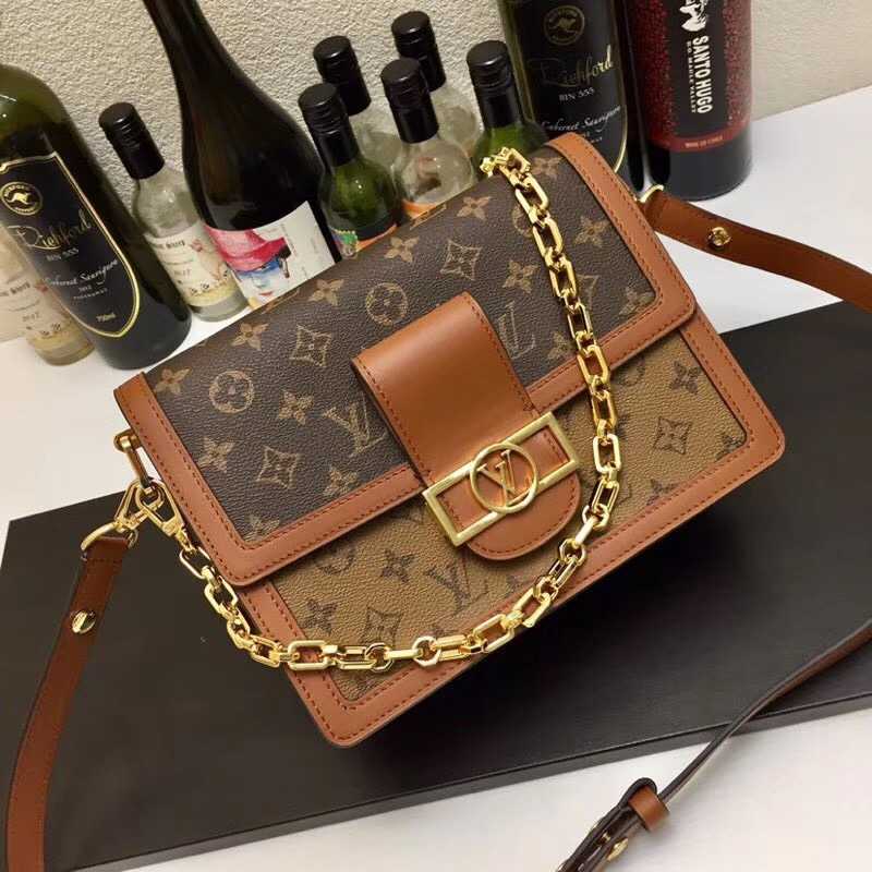 又现传奇!85后草根卖零食10年干成千亿霸主(图1)