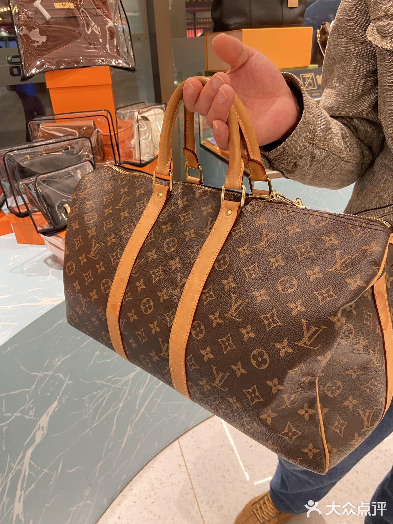 奢侈品清关怎样安全到达内地？(图1)