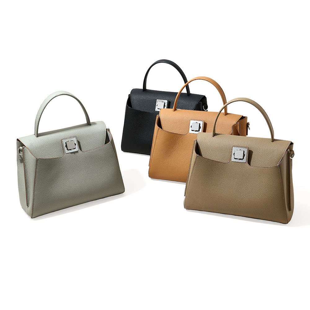 Burberry营收大跌17%新帅挑战重重｜二姨看时尚(图1)