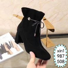 日本这家二手奢侈品公司上市啦！(图1)